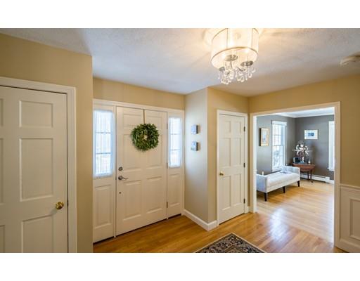 26 Thoreau Cir, Beverly, MA 01915 photo 5