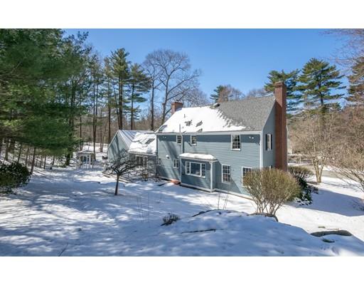 26 Thoreau Cir, Beverly, MA 01915 photo 2