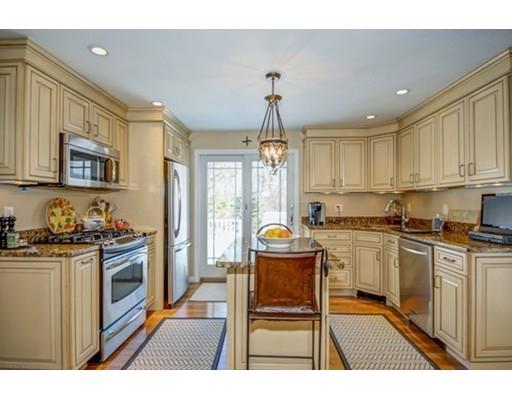 75 Trinity Ave, Worcester, MA 01605 photo 3