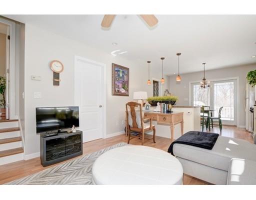 75 Trinity Ave, Worcester, MA 01605 photo 12