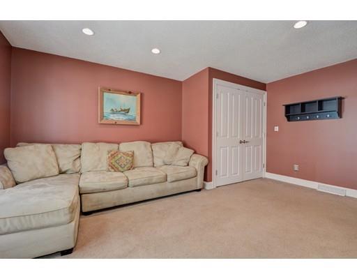 16 Hazeltine Rd, Upton, MA 01568 photo 14