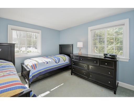 16 Hazeltine Rd, Upton, MA 01568 photo 22