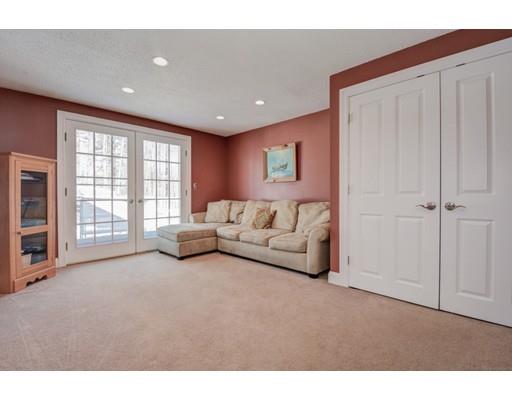 16 Hazeltine Rd, Upton, MA 01568 photo 12
