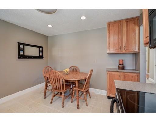 16 Hazeltine Rd, Upton, MA 01568 photo 8