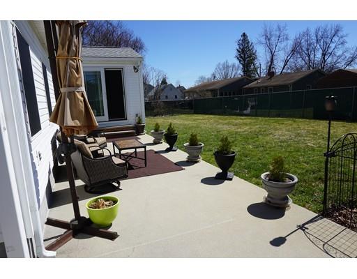 97 Arnold St, Chicopee, MA 01013 photo 3