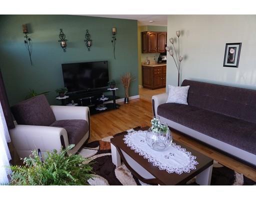 97 Arnold St, Chicopee, MA 01013 photo 13