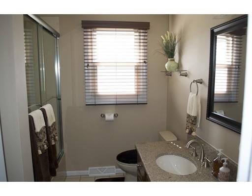 97 Arnold St, Chicopee, MA 01013 photo 20