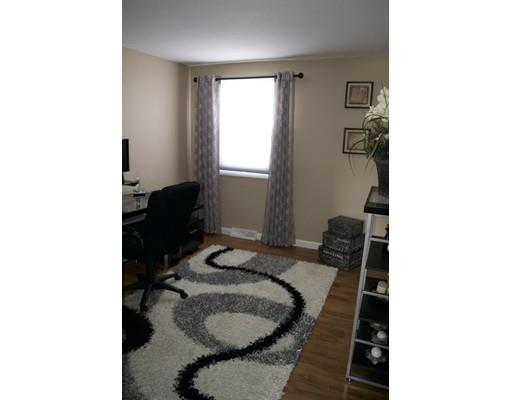 97 Arnold St, Chicopee, MA 01013 photo 18