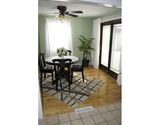 97 Arnold St, Chicopee, MA 01013 photo 7