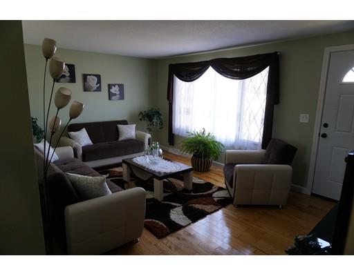97 Arnold St, Chicopee, MA 01013 photo 12