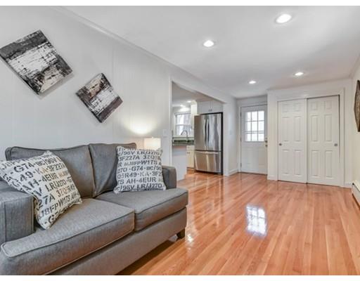 1044 Webster St, Needham, MA 02492 photo 8