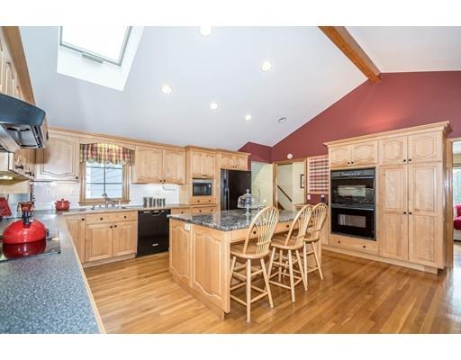 91 Whittier Rd, Reading, MA 01867 photo 5