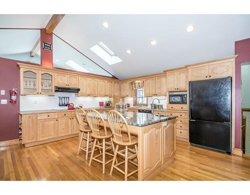 91 Whittier Rd, Reading, MA 01867 photo 6