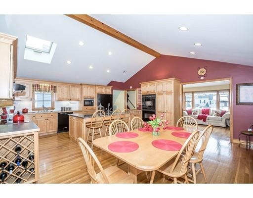 91 Whittier Rd, Reading, MA 01867 photo 3