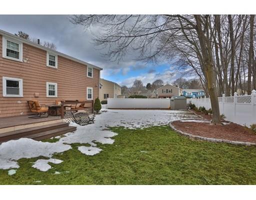 5 Erickson St, Stoneham, MA 02180 photo 4