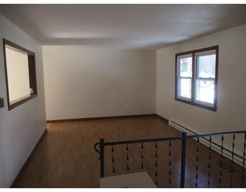 113 Cass Cir, Athol, MA 01331 photo 9
