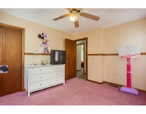 54 Herbert Ave, Springfield, MA 01119 photo 11