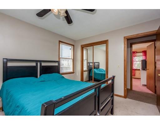 54 Herbert Ave, Springfield, MA 01119 photo 9