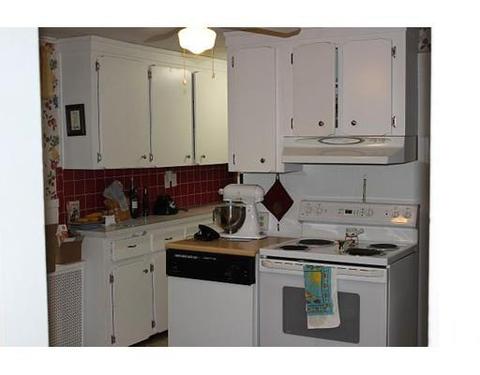 34 Berkmans St, Worcester, MA 01602 photo 4