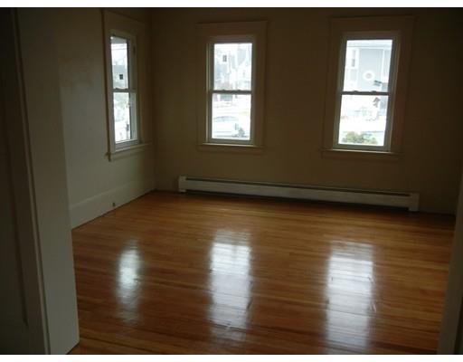 93 Berkeley St, Lawrence, MA 01841 photo 3