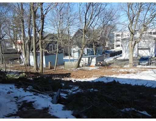 93 Berkeley St, Lawrence, MA 01841 photo 2
