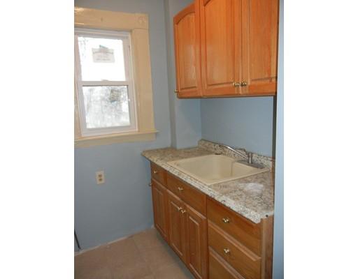 93 Berkeley St, Lawrence, MA 01841 photo 9