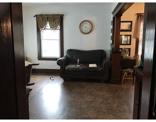18 Governor St, Springfield, MA 01104 photo 6