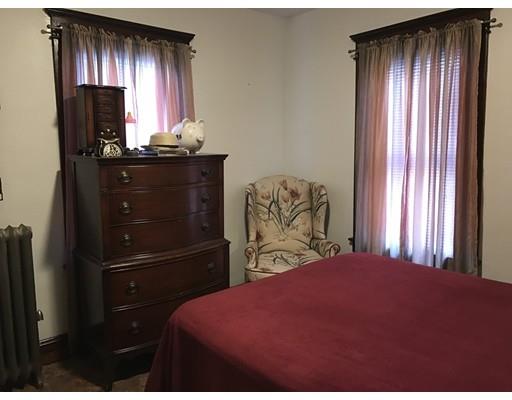 18 Governor St, Springfield, MA 01104 photo 8
