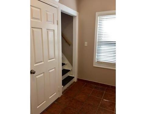 31 Emily St, Springfield, MA 01109 photo 10