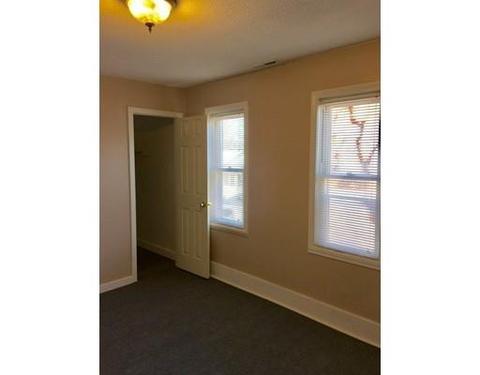 31 Emily St, Springfield, MA 01109 photo 12