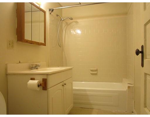 27 Chrome St, Worcester, MA 01604 photo 9