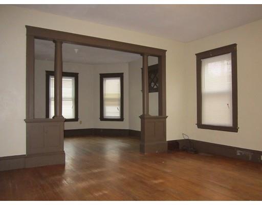 27 Chrome St, Worcester, MA 01604 photo 3