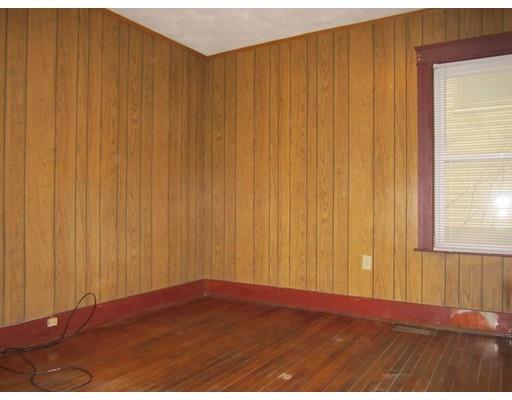 27 Chrome St, Worcester, MA 01604 photo 10