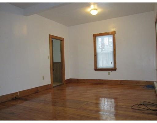 27 Chrome St, Worcester, MA 01604 photo 13