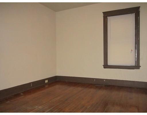 27 Chrome St, Worcester, MA 01604 photo 11