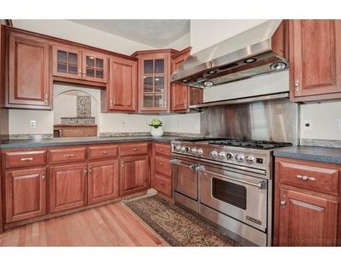 117 South St, Upton, MA 01568 photo 9