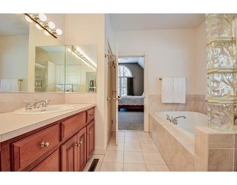 117 South St, Upton, MA 01568 photo 18