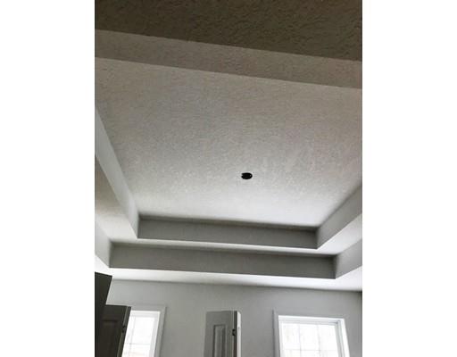 48 Morgan Cir, Chicopee, MA 01013 photo 5