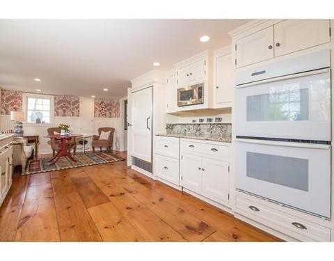 55 Walnut St, Reading, MA 01867 photo 7