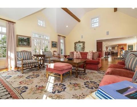 55 Walnut St, Reading, MA 01867 photo 4