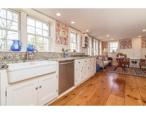 55 Walnut St, Reading, MA 01867 photo 6
