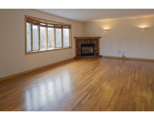 8 Adams Rd, Marblehead, MA 01945 photo 3