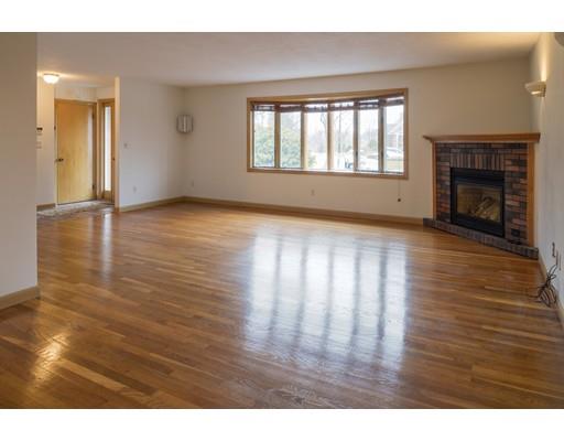 8 Adams Rd, Marblehead, MA 01945 photo 5