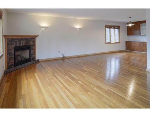 8 Adams Rd, Marblehead, MA 01945 photo 4