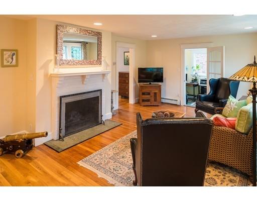 8 Cliffside Rd, Marblehead, MA 01945 photo 3