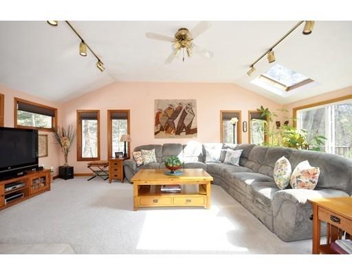 174 Hudson Rd, Stow, MA 01775 photo 8