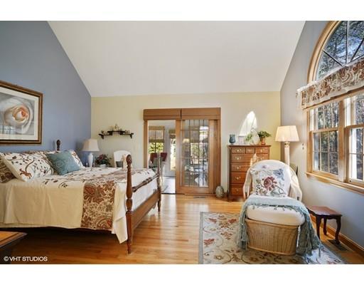 93 Surf Dr, Mashpee, MA 02649 photo 9