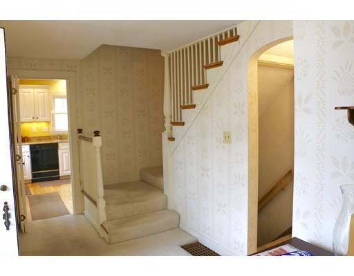 44 Oakridge Rd, Reading, MA 01867 photo 3