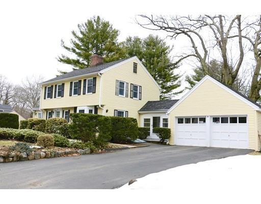 44 Oakridge Rd, Reading, MA 01867 photo 2
