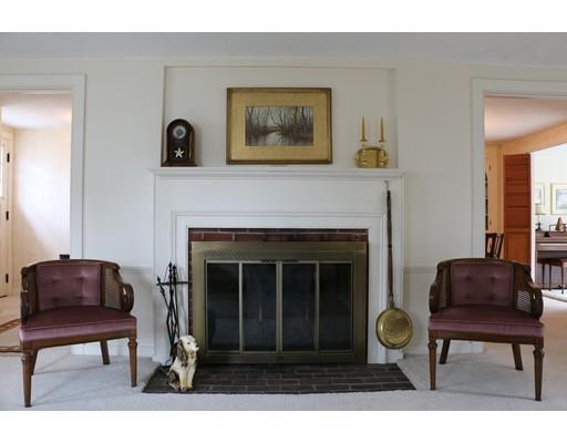 44 Oakridge Rd, Reading, MA 01867 photo 6